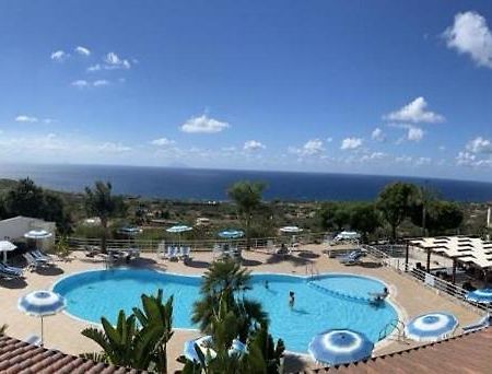ריקאדי Santa Monica Residence Hotel מראה חיצוני תמונה